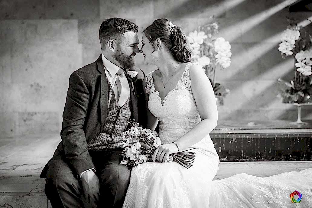 Slieve DOnard Marine Lawn Wedding Photos Emd Media (66)